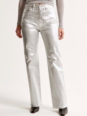 Abercrombie The 90s Relaxed Jean High Rise in Silver Metallic